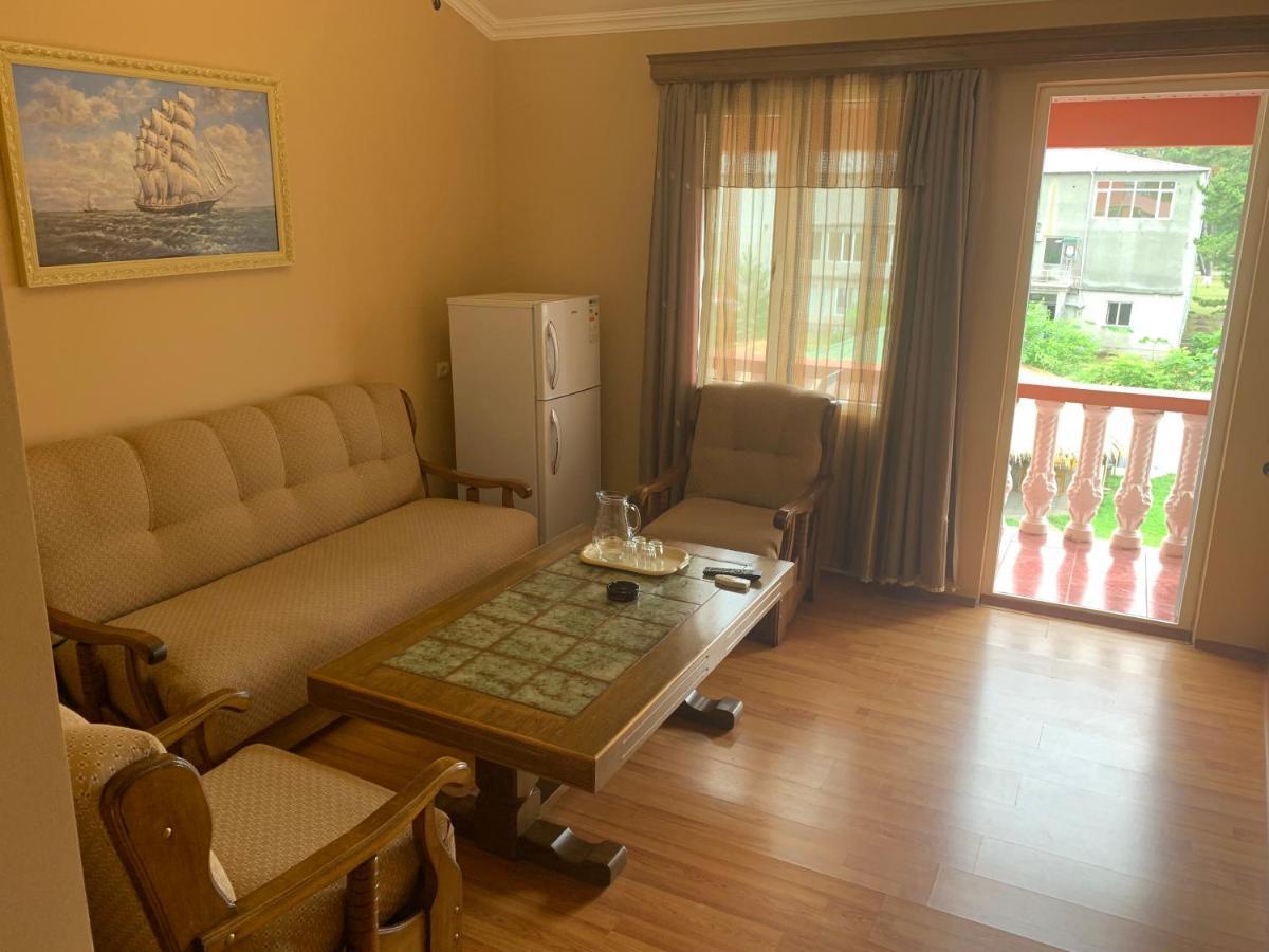 Guest House Rusalka Kobuleti Exterior foto