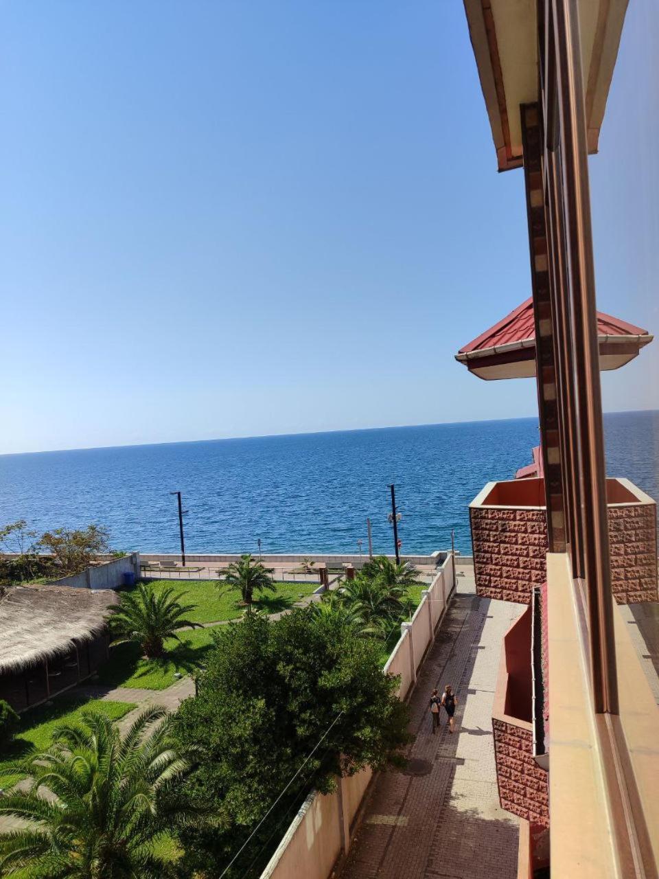 Guest House Rusalka Kobuleti Exterior foto