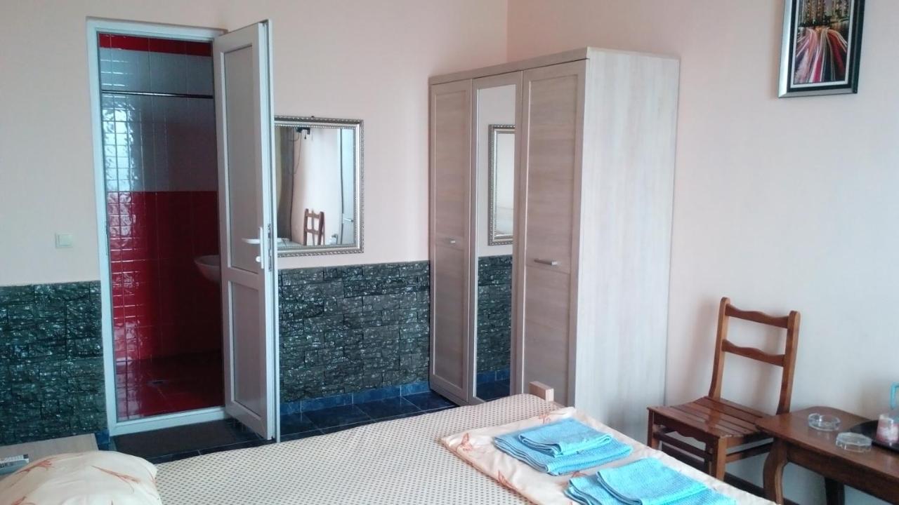 Guest House Rusalka Kobuleti Exterior foto